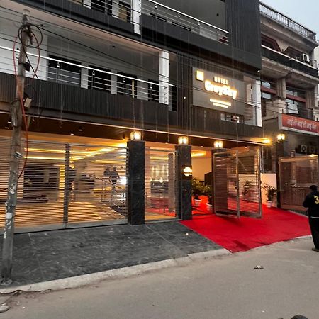 Hotel Grey Sky Neu-Delhi Exterior foto